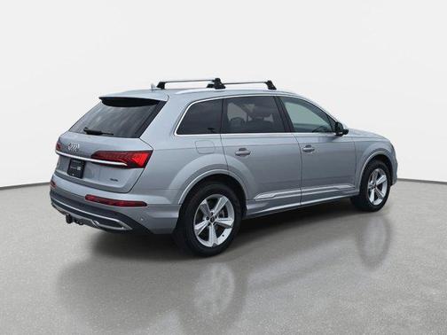 2022 Audi Q7 55 Premium