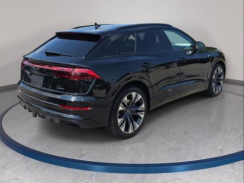Mythos Black Metallic 2026 Audi Q8 55 Premium Plus