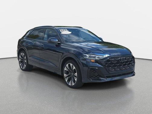 2025 Audi Q8 55 Prestige