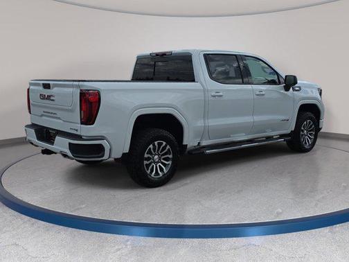 Summit White 2023 GMC Sierra 1500 AT4