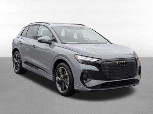 2025 Audi Q4 e-tron Premium 55 quattro
