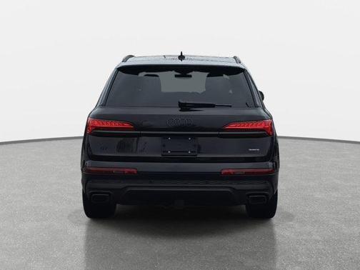 2026 Audi Q7 55 Premium Plus