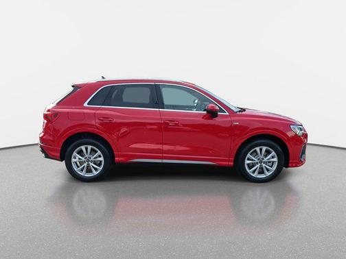 2025 Audi Q3 45 S line Premium Plus