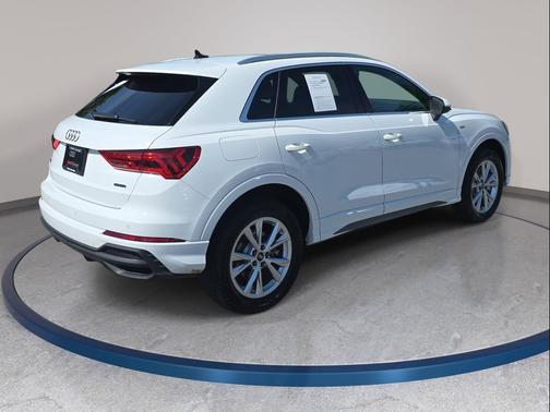 Arkona White 2025 Audi Q3 Premium 45 TFSI S line quattro Tiptronic