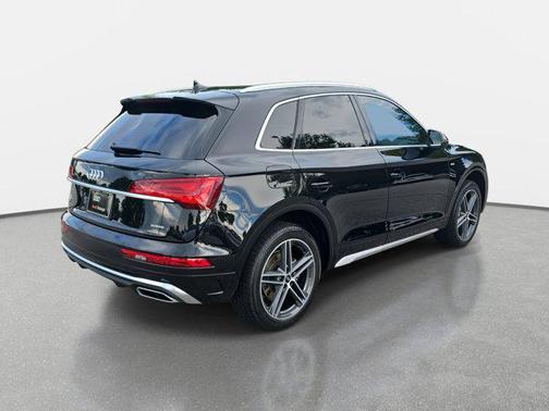 2021 Audi Q5 Premium Plus 55 TFSI e quattro S tronic