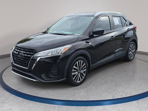 Super Black 2021 Nissan Kicks SV
