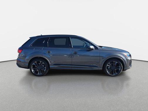 2026 Audi Q7 55 Premium Plus