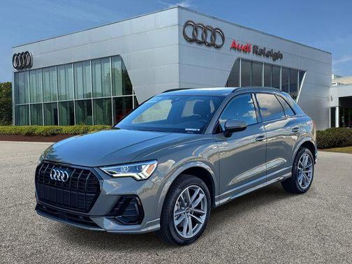 2025 Audi Q3 Premium 45 TFSI S line quattro Tiptronic