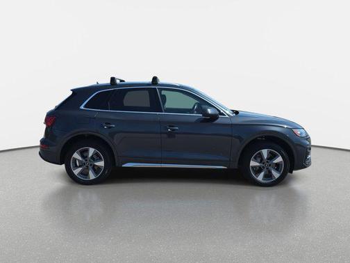 2023 Audi Q5 40 Premium Plus