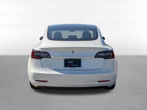 2020 Tesla Model 3 Standard Range