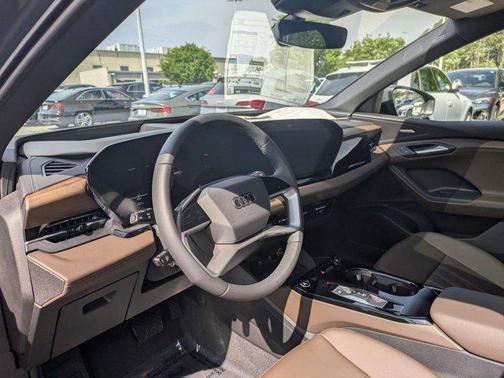 2025 Audi Q6 e-tron Premium Plus quattro
