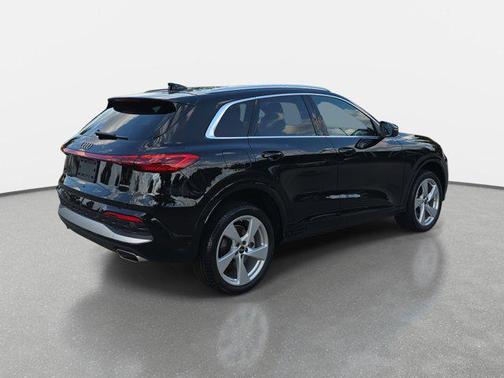 2025 Audi Q5 Premium Plus