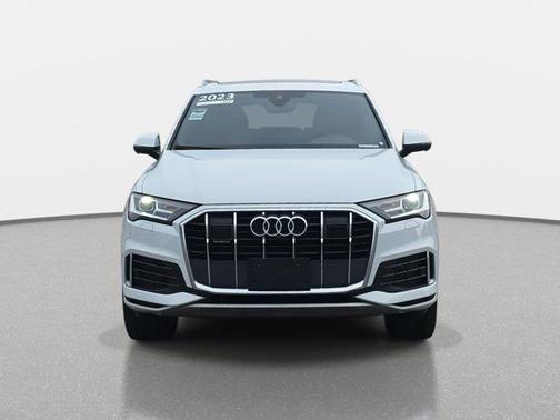 2023 Audi Q7 45 Premium