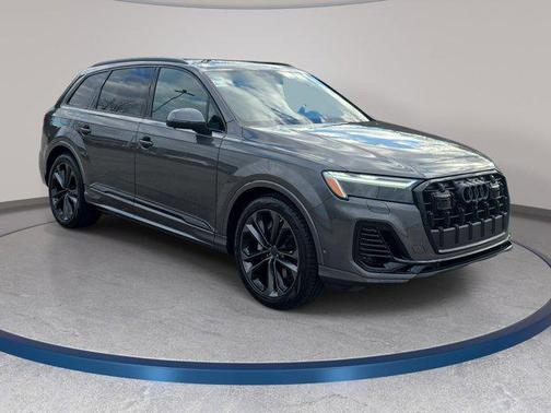 Samurai Gray Metallic 2026 Audi Q7 55 Premium Plus