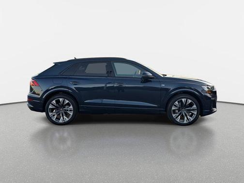 2025 Audi Q8 55 Prestige