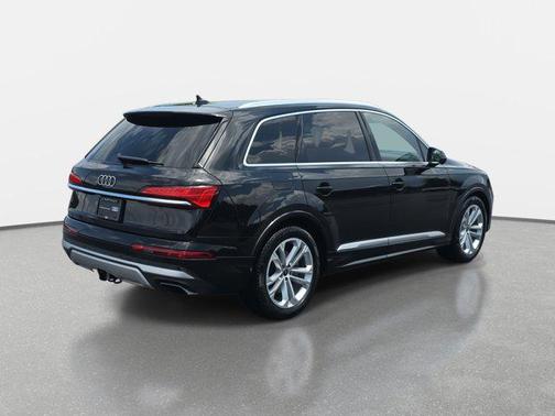 2025 Audi Q7 55 Prestige