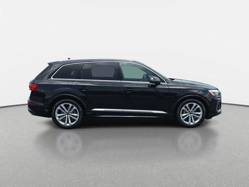 2025 Audi Q7 55 Prestige