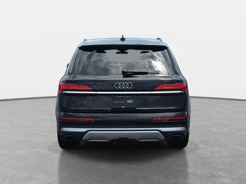 2025 Audi Q7 55 Prestige