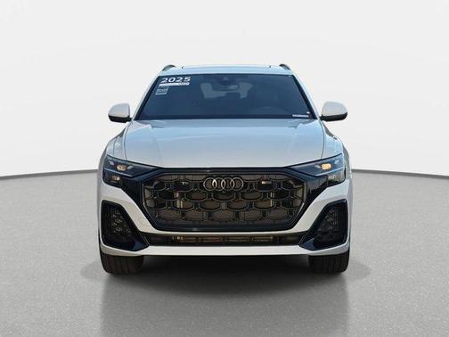 2025 Audi Q8 55 Premium Plus