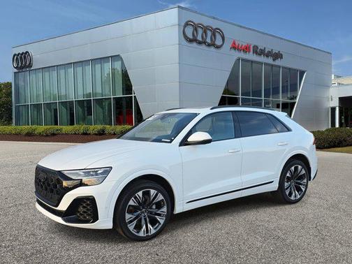 2025 Audi Q8 55 Premium Plus