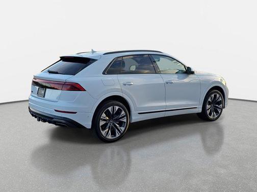 2025 Audi Q8 55 Premium Plus