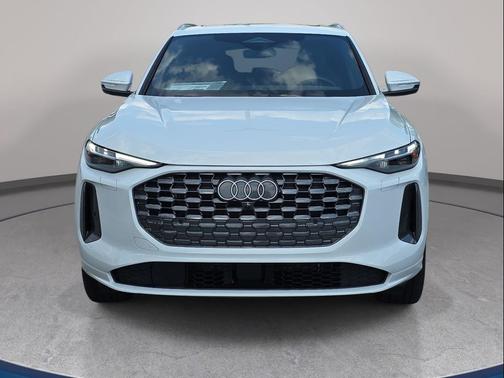 Glacier White Metallic 2025 Audi Q5 Premium Plus TFSI quattro S tronic