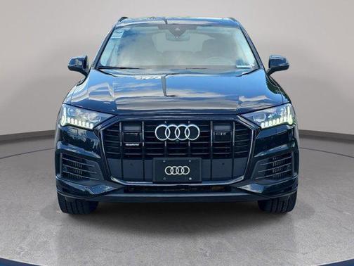 Orca Black Metallic 2021 Audi Q7 55 Prestige