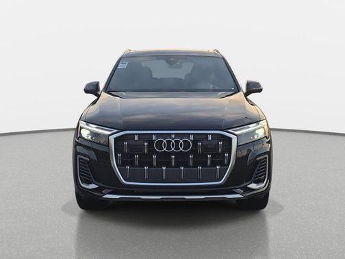 2025 Audi Q7 45 Premium