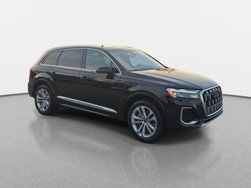 2025 Audi Q7 45 Premium