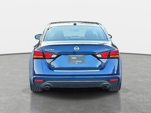 2022 Nissan Altima SR FWD