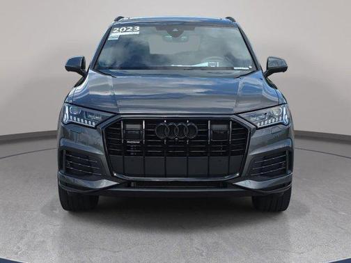 2023 Audi Q7 45 Premium Plus