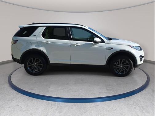 Yulong White Metallic 2019 Land Rover Discovery Sport Landmark Edition