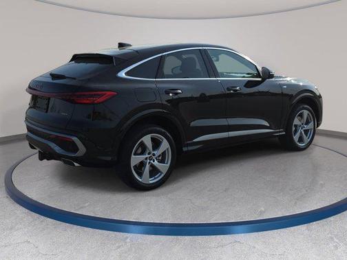 Mythos Black Metallic 2026 Audi Q5 Sportback Premium Plus TFSI quattro S tronic