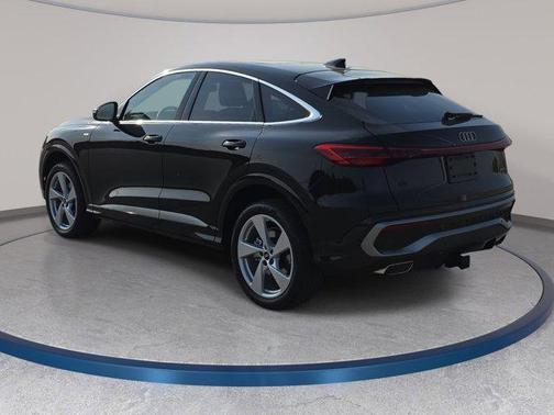 Mythos Black Metallic 2026 Audi Q5 Sportback Premium Plus TFSI quattro S tronic