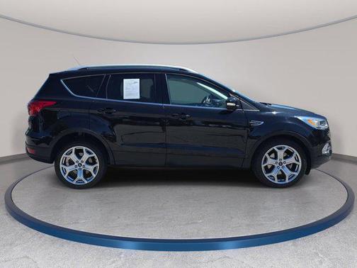 AGATE BLACK 2019 Ford Escape Titanium