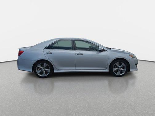 2014 Toyota Camry SE Sport