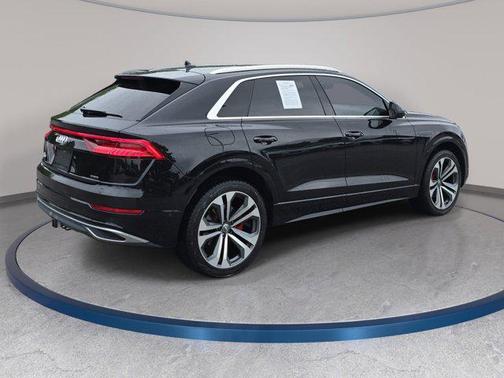 Orca Black Metallic 2019 Audi Q8 3.0T Premium