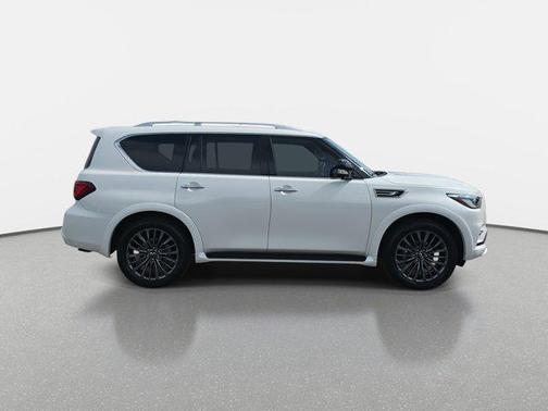 2024 INFINITI QX80 SENSORY AWD