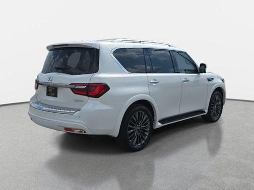 2024 INFINITI QX80 SENSORY AWD