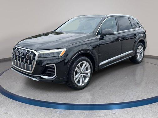 2025 Audi Q7 55 Premium Plus