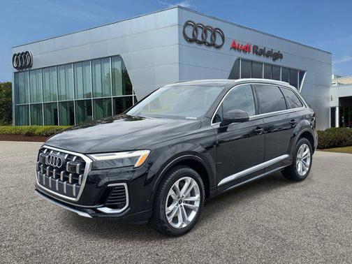2025 Audi Q7 55 Premium Plus