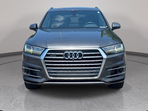 Samurai Gray Metallic 2018 Audi Q7 2.0T Premium Plus