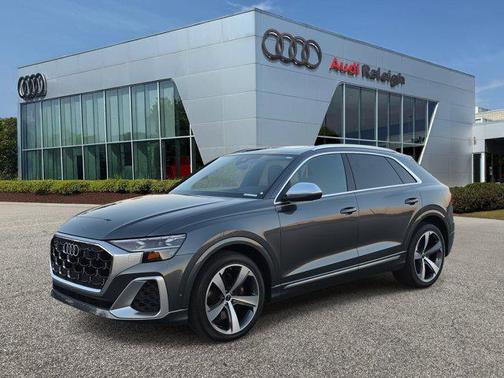 Daytona Gray Pearl Effect 2024 Audi SQ8 4.0T Prestige