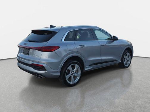 2025 Audi Q5 Premium Plus TFSI quattro S tronic