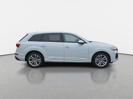 2025 Audi Q7 55 Prestige