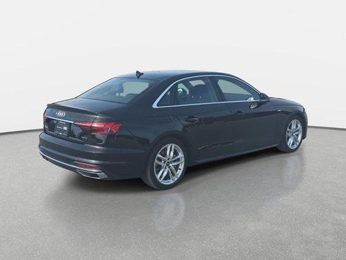 2023 Audi A4 45 S line Premium Plus