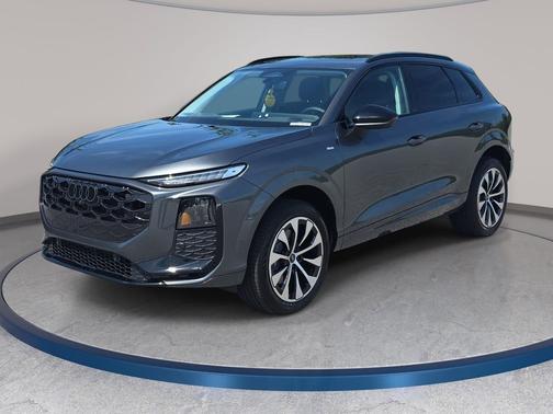 Daytona Gray Pearl Effect 2026 Audi Q3 TFSI quattro S tronic