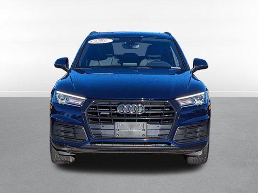 2020 Audi Q5 45 Titanium Premium