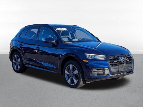 2020 Audi Q5 45 Titanium Premium