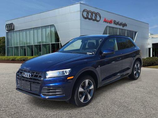 2020 Audi Q5 45 Titanium Premium